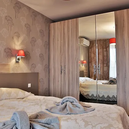 Black Sea Royal Apartamento *