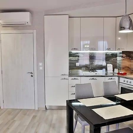 Apartment Black Sea Royal Rogachevo