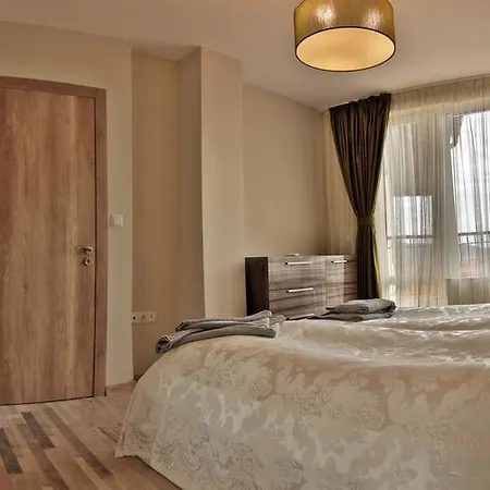 Black Sea Royal Apartment *
